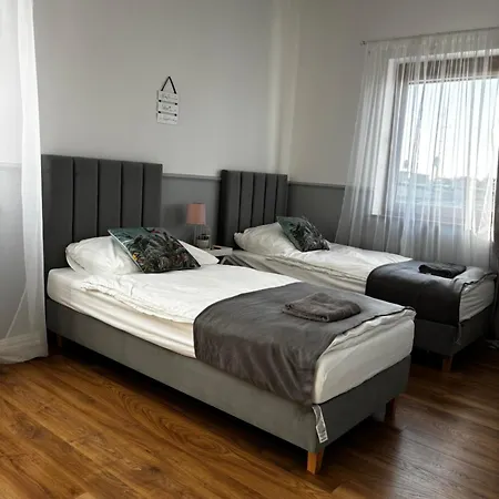Delux * Пасленк